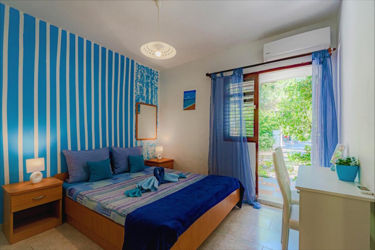 Beachfront Apartments Kate オレビック エクステリア 写真