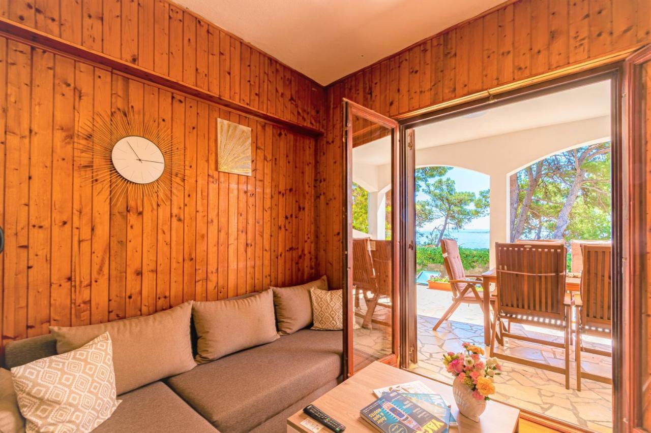 Beachfront Apartments Kate オレビック エクステリア 写真