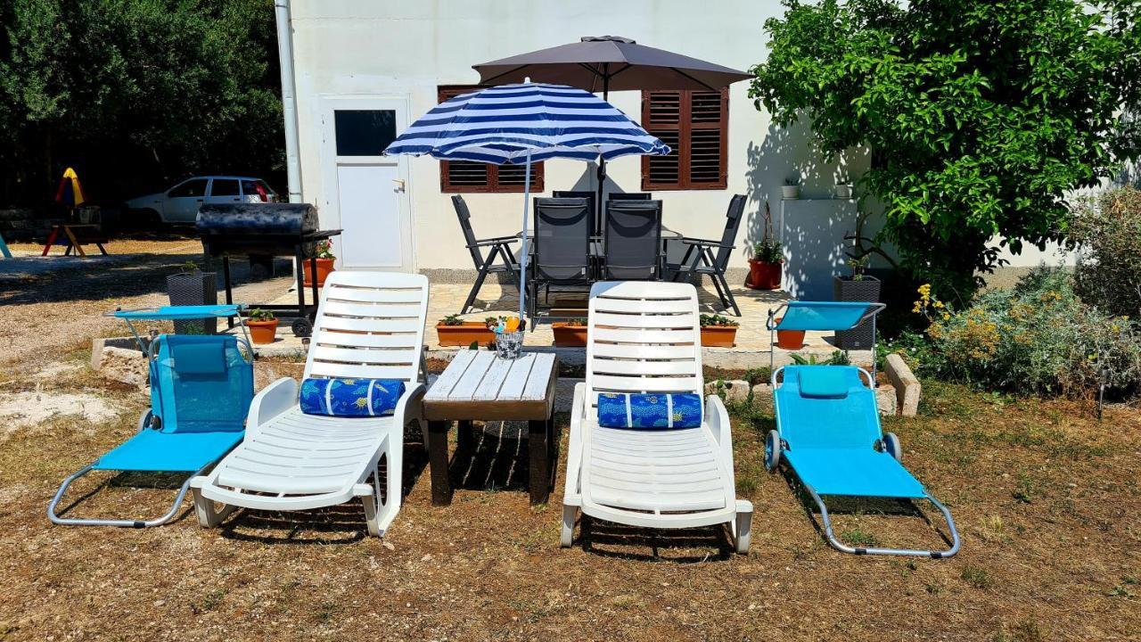 Beachfront Apartments Kate オレビック エクステリア 写真